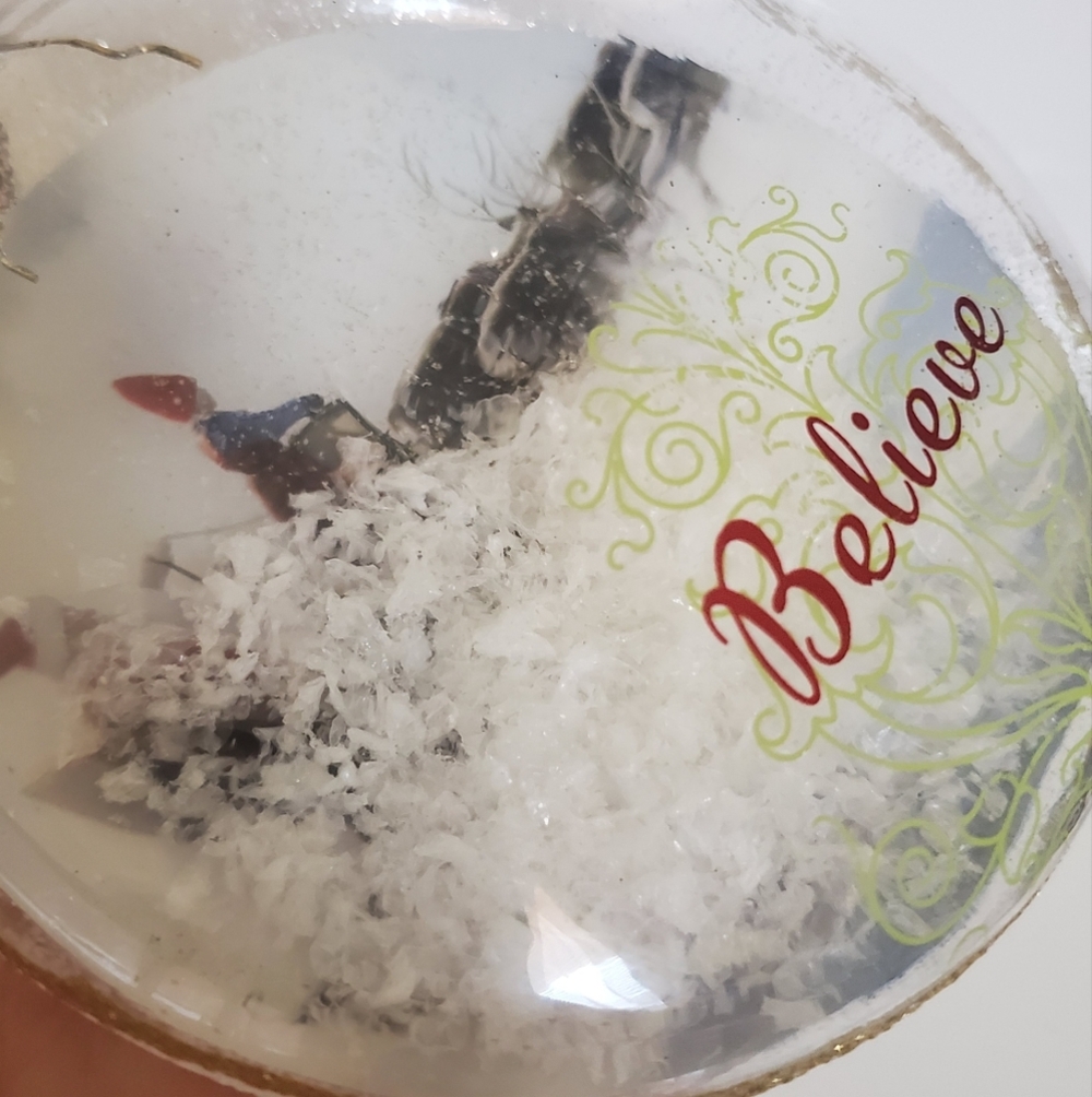 Adorable Christmas Ornament "believe" - Picture 3 of 6